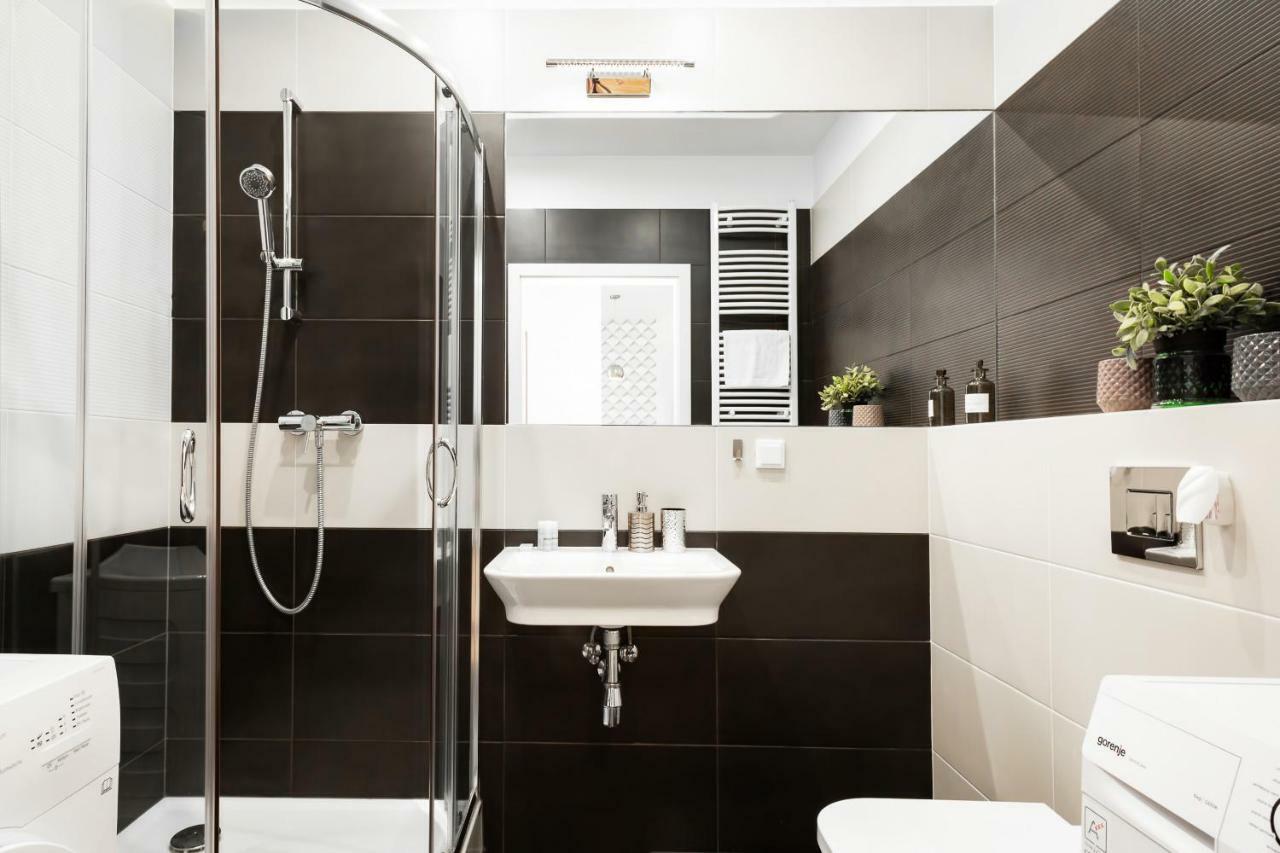 A&D Apartment By Noclegi Renters Warsaw Ngoại thất bức ảnh